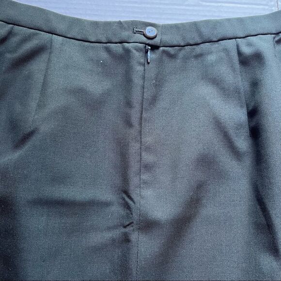 Pendleton Petite Skirt and Jacket set dark green Size 16 Wool padded shoulders - Picture 4 of 15